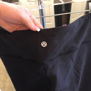 Lulu classic black leggings